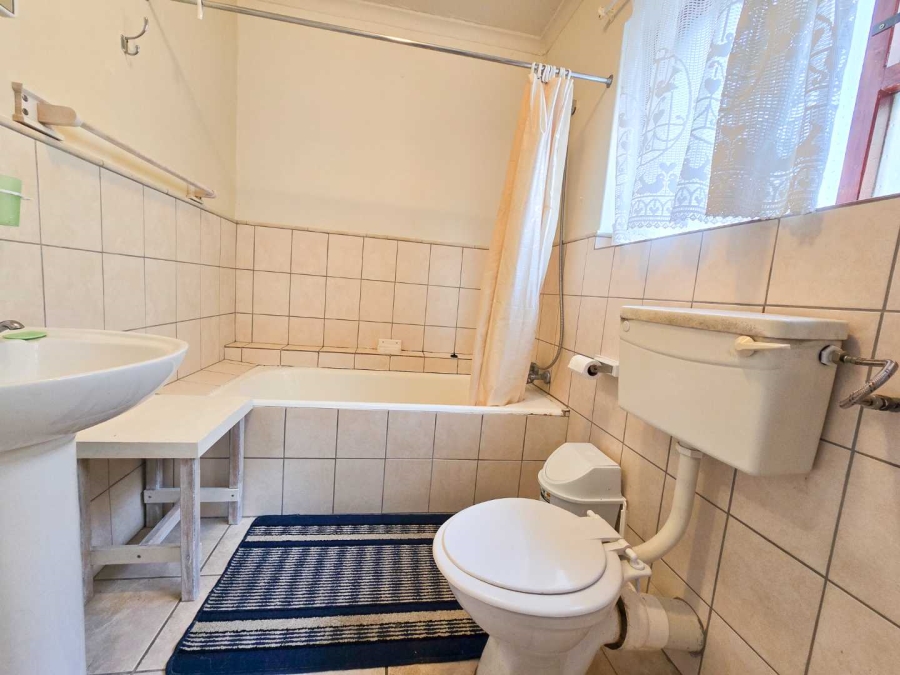 4 Bedroom Property for Sale in Stilbaai Oos Western Cape